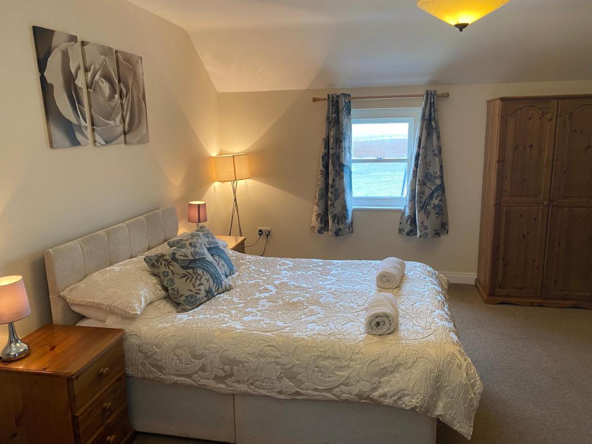The Duke Of Edinburgh Inn Newgale Екстер'єр фото