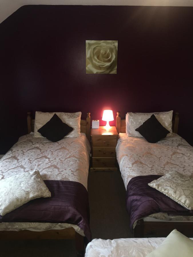 The Duke Of Edinburgh Inn Newgale Екстер'єр фото